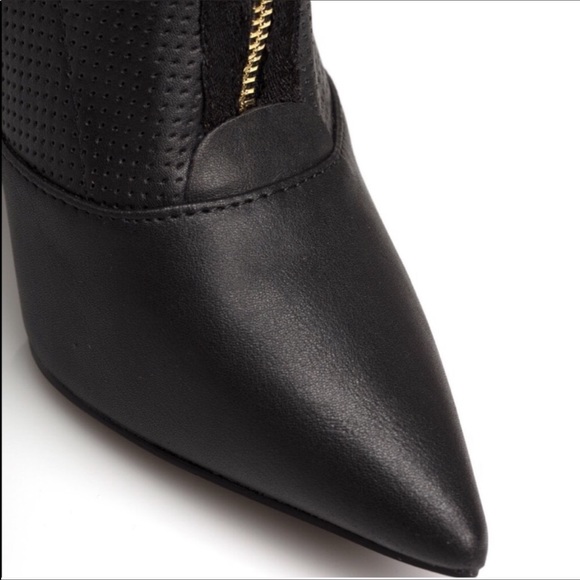 (11) Black zip up Booties. - Picture 7 of 7
